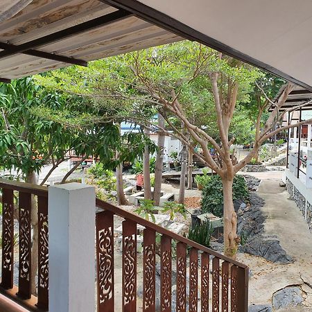 Benjaporn Bungalow Ko Si Chang Exterior photo