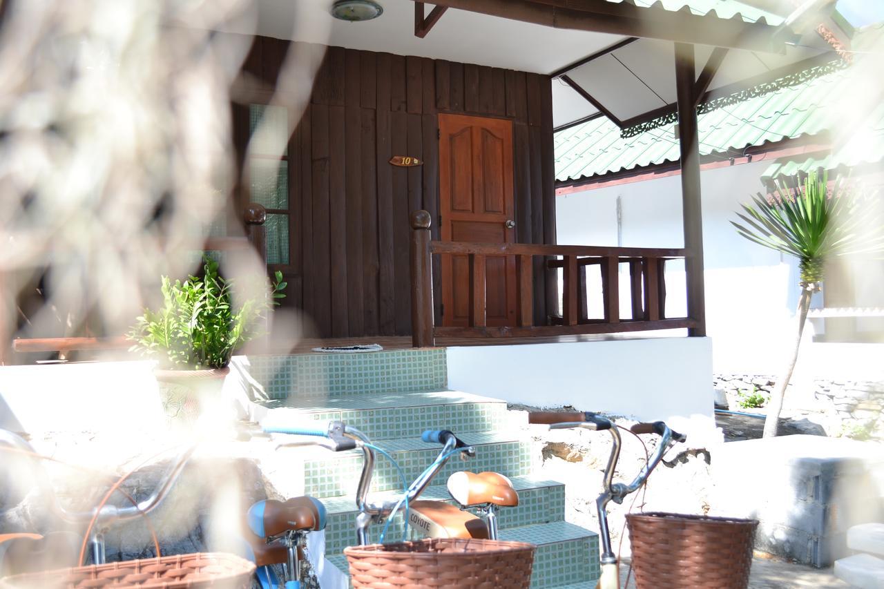 Benjaporn Bungalow Ko Si Chang Exterior photo