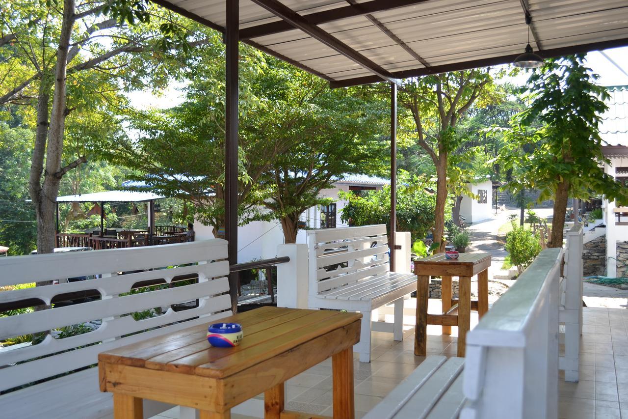 Benjaporn Bungalow Ko Si Chang Exterior photo